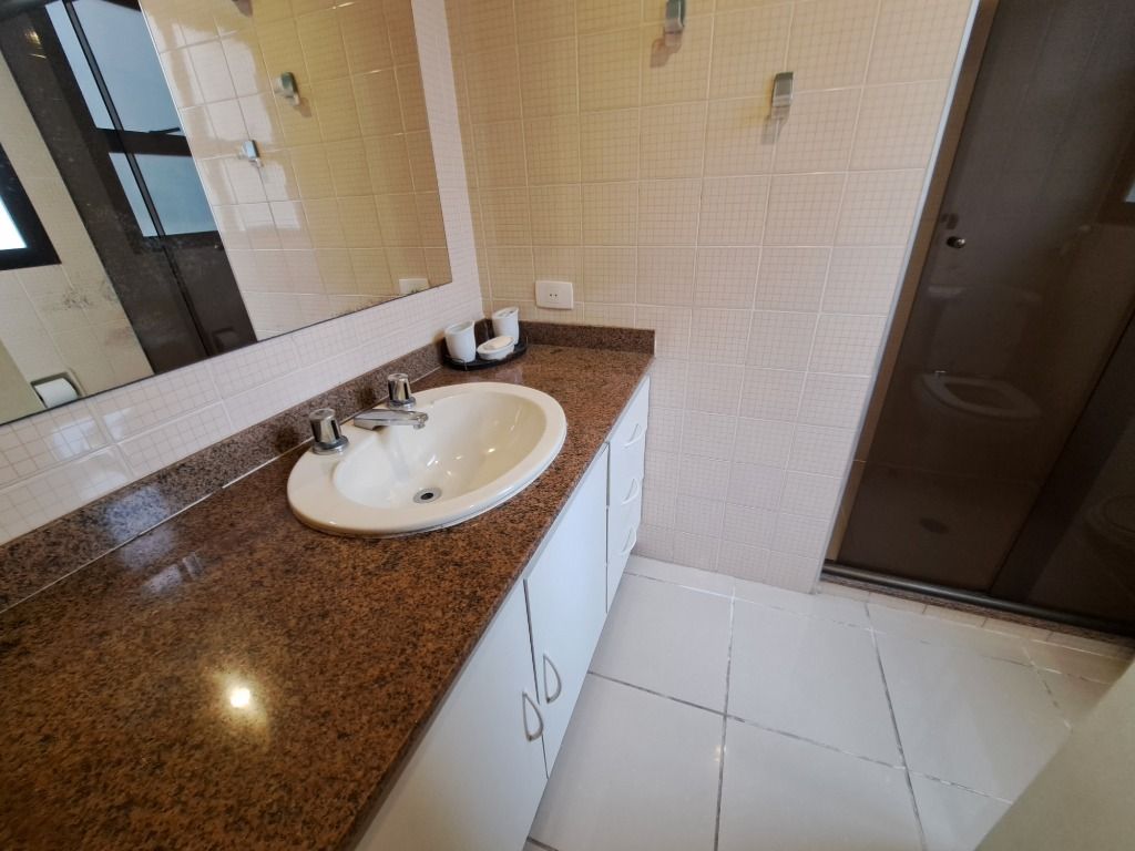 Apartamento à venda com 3 quartos, 145m² - Foto 12