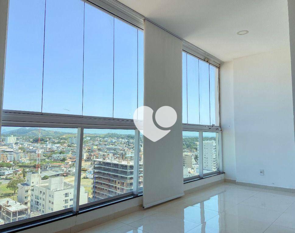 Apartamento à venda com 3 quartos, 157m² - Foto 1