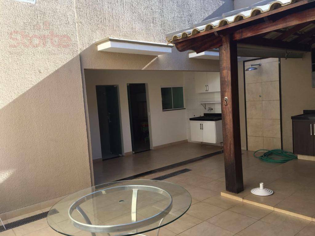 Casa à venda com 3 quartos, 175m² - Foto 30