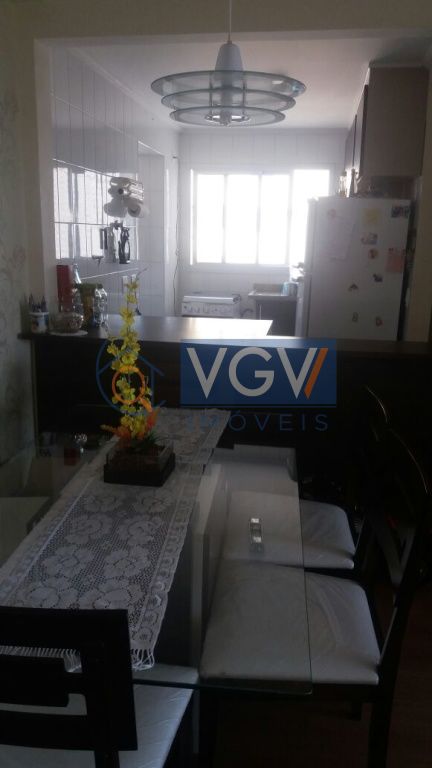 Apartamento à venda com 2 quartos, 65m² - Foto 1