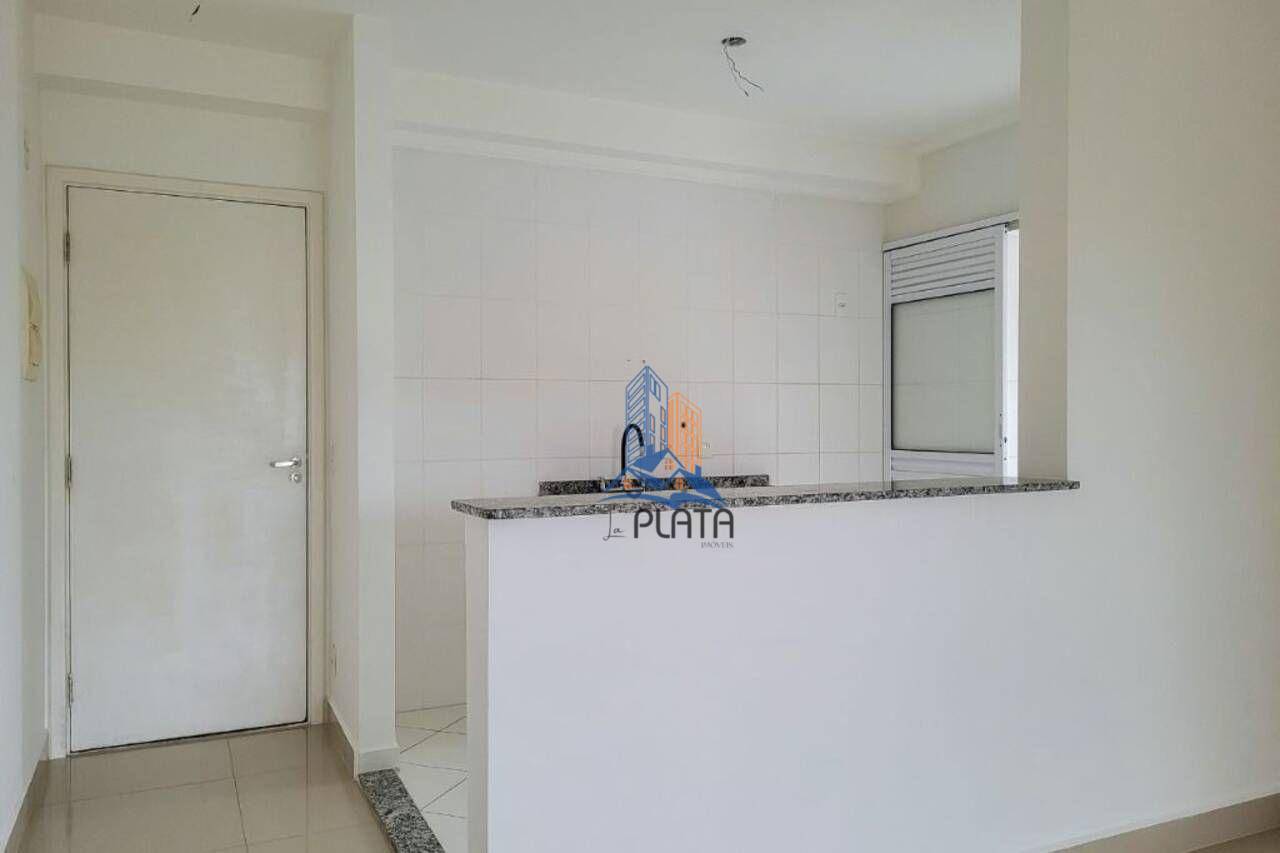 Apartamento para alugar com 3 quartos, 83m² - Foto 14