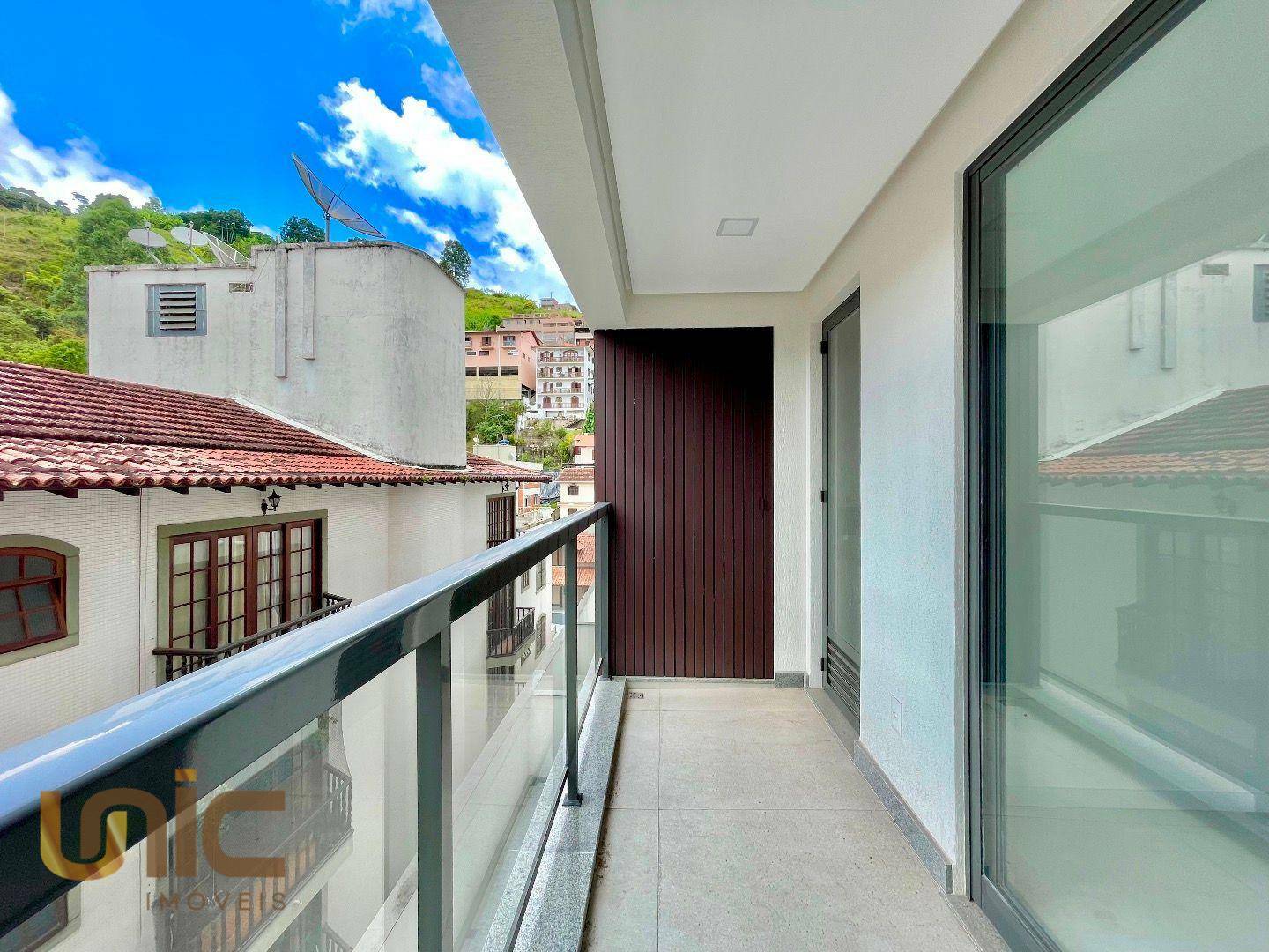 Apartamento à venda com 2 quartos, 70m² - Foto 4