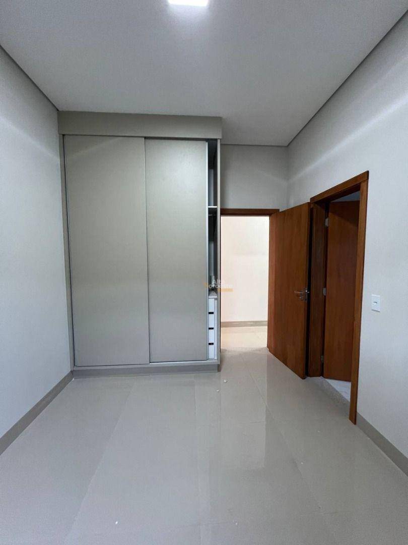 Casa à venda com 3 quartos, 337M2 - Foto 18