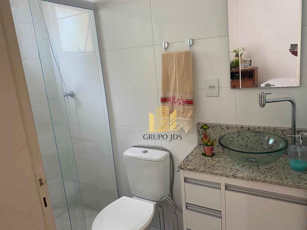 Apartamento à venda com 2 quartos, 72m² - Foto 13