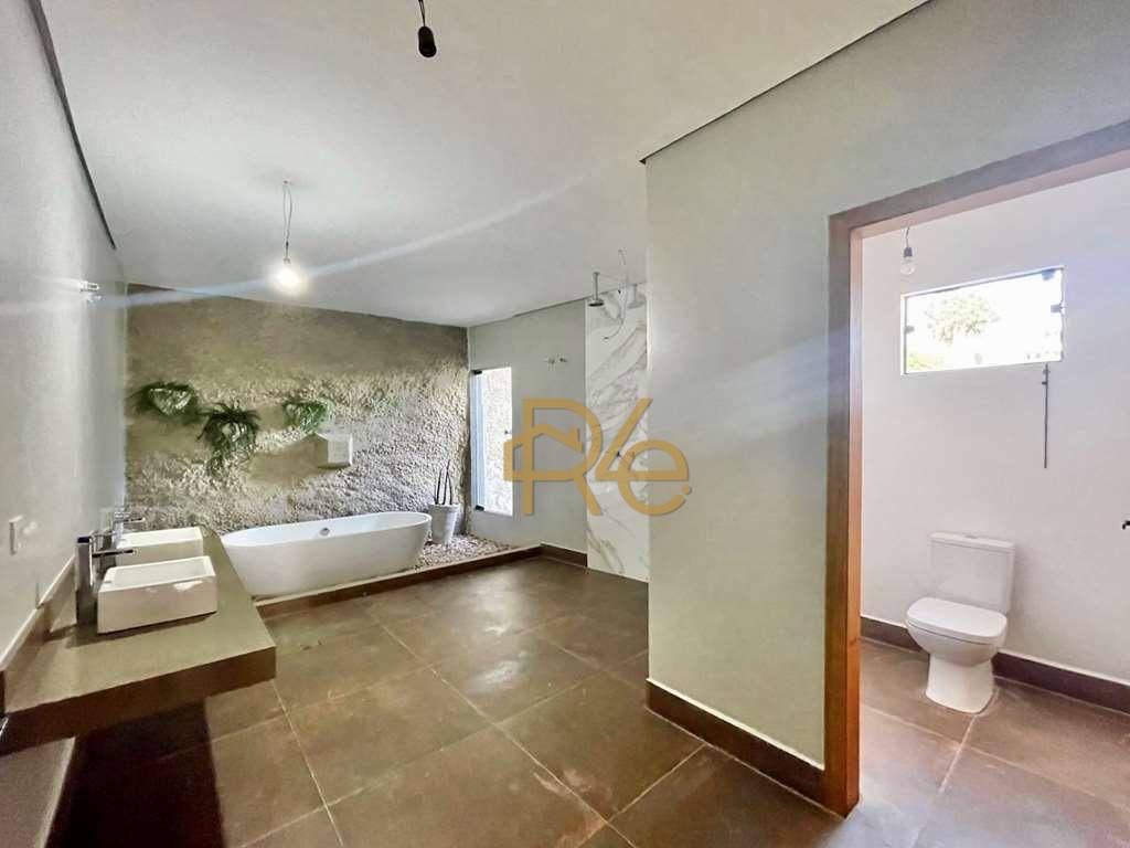 Casa de Condomínio à venda com 4 quartos, 400m² - Foto 36