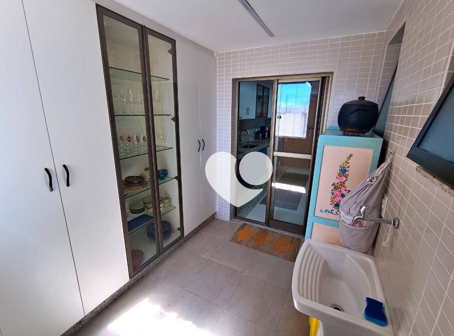 Apartamento à venda com 4 quartos, 191m² - Foto 43