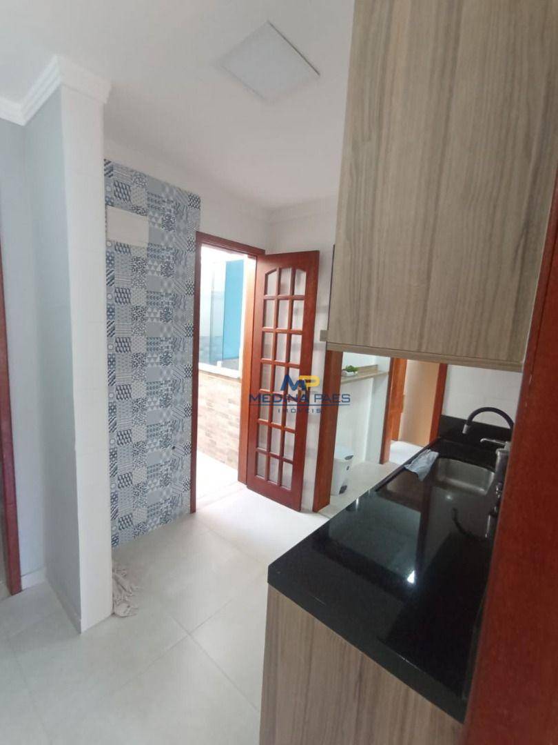 Casa à venda com 2 quartos, 135m² - Foto 13