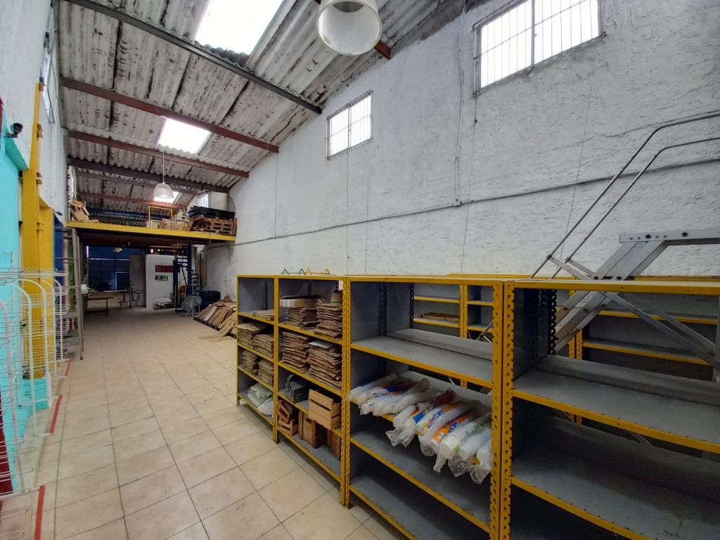 Depósito-Galpão, 345 m² - Foto 1