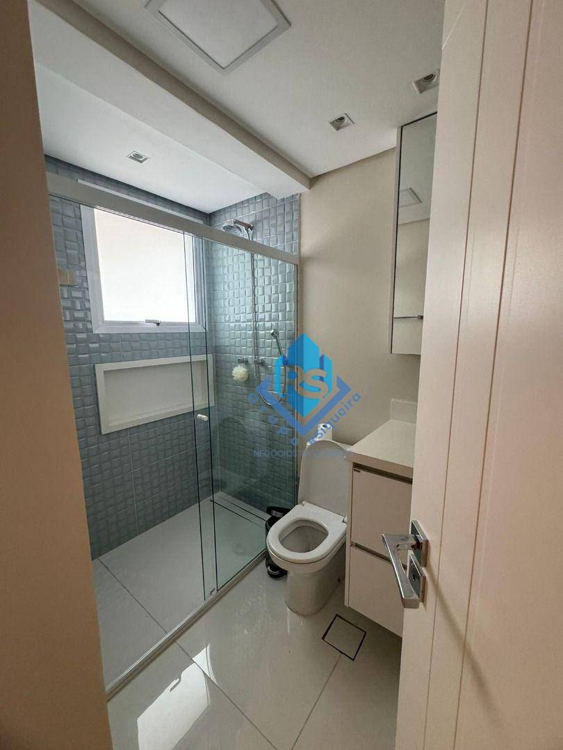 Apartamento à venda com 3 quartos, 240m² - Foto 12