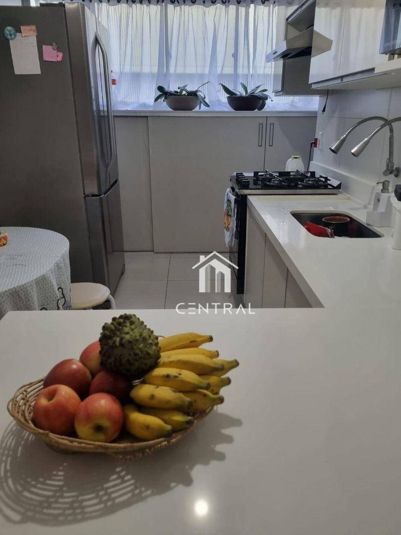 Apartamento à venda com 2 quartos, 63m² - Foto 8