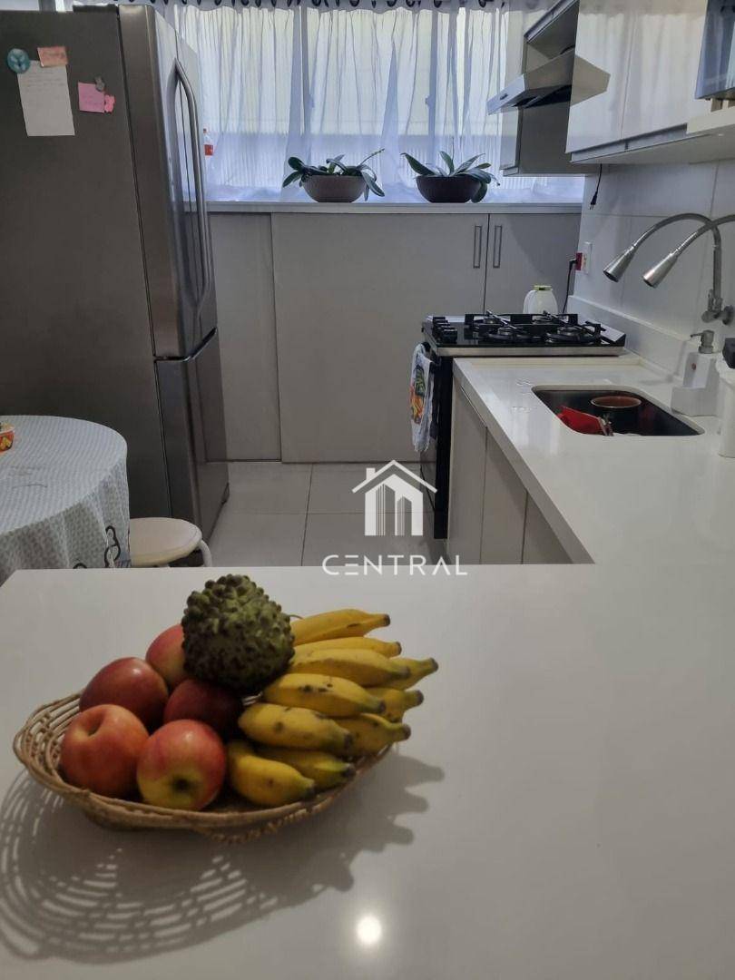 Apartamento à venda com 2 quartos, 63m² - Foto 7