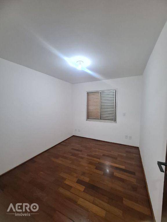 Apartamento à venda com 3 quartos, 82m² - Foto 21