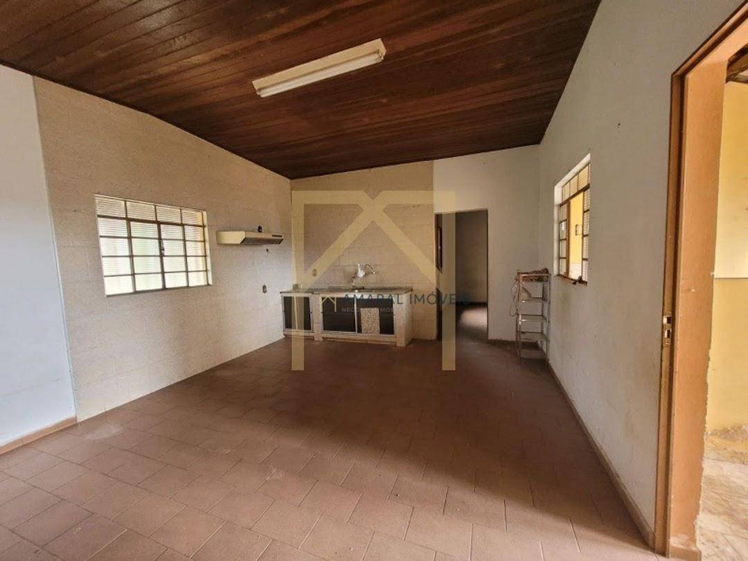 Sítio à venda com 5 quartos, 210m² - Foto 12