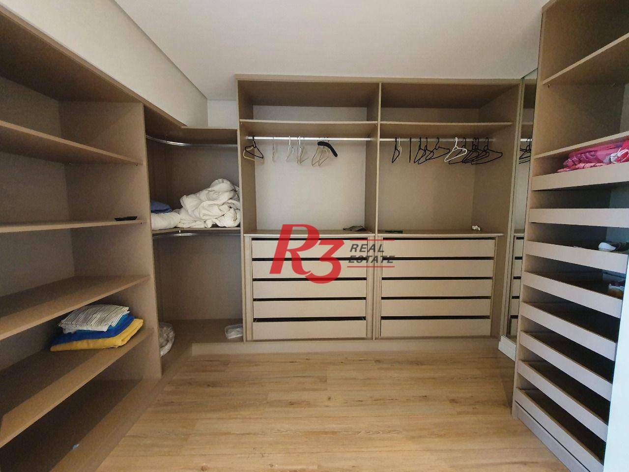 Apartamento para alugar com 4 quartos, 225m² - Foto 31