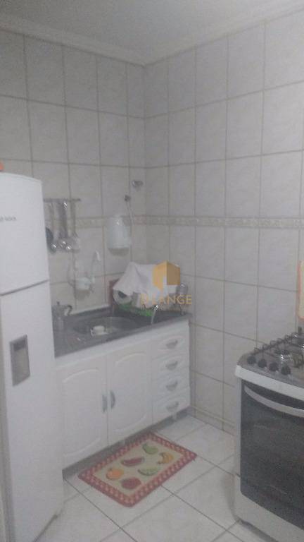 Apartamento à venda com 2 quartos, 77m² - Foto 2