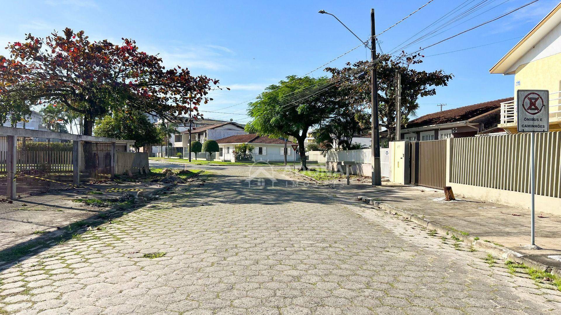 Sobrado à venda com 5 quartos, 180m² - Foto 33