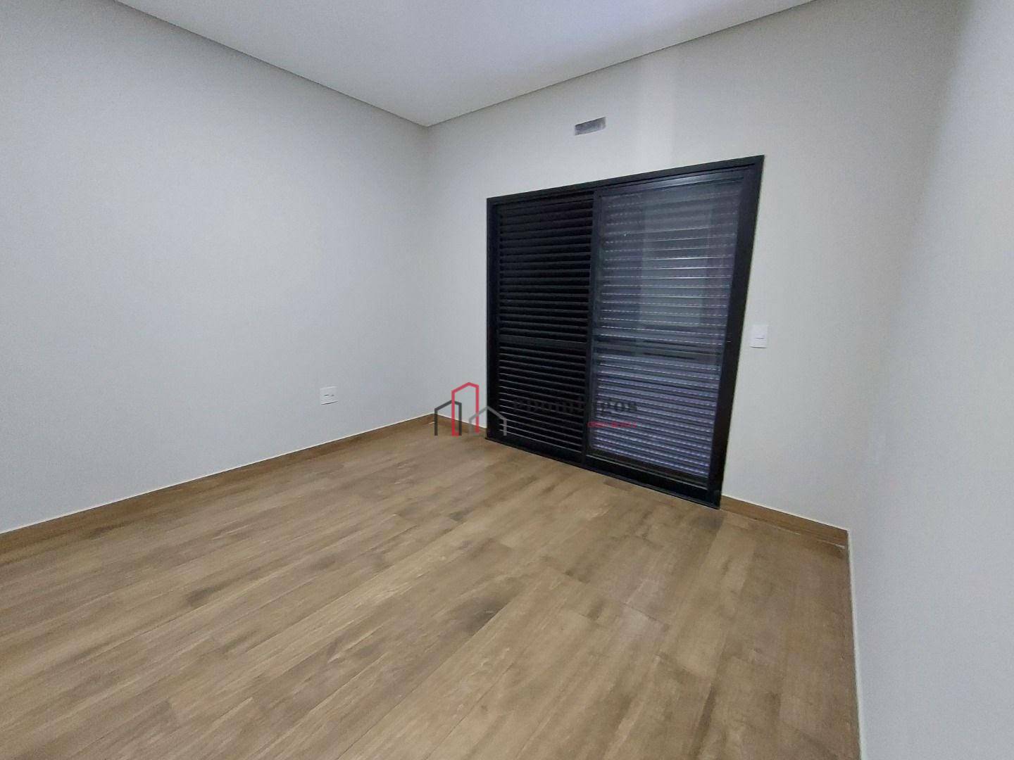 Sobrado à venda com 4 quartos, 256m² - Foto 30