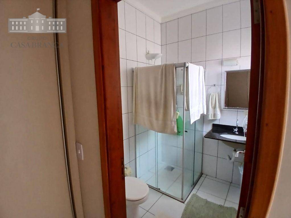 Casa à venda com 3 quartos, 120m² - Foto 11