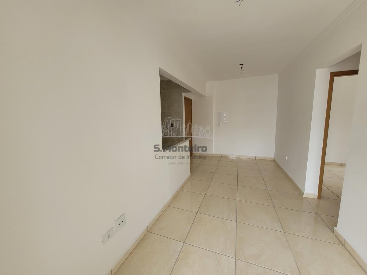 Apartamento à venda com 2 quartos, 68m² - Foto 4