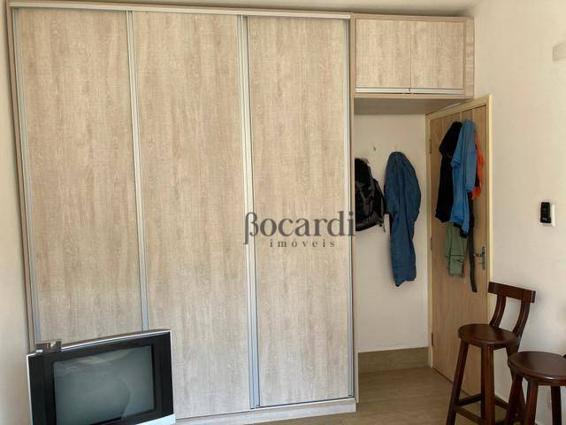 Apartamento à venda com 2 quartos, 80m² - Foto 10