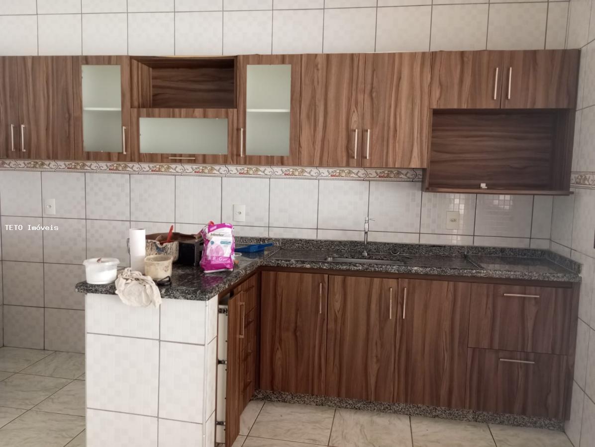 Casa para alugar com 3 quartos, 300m² - Foto 24