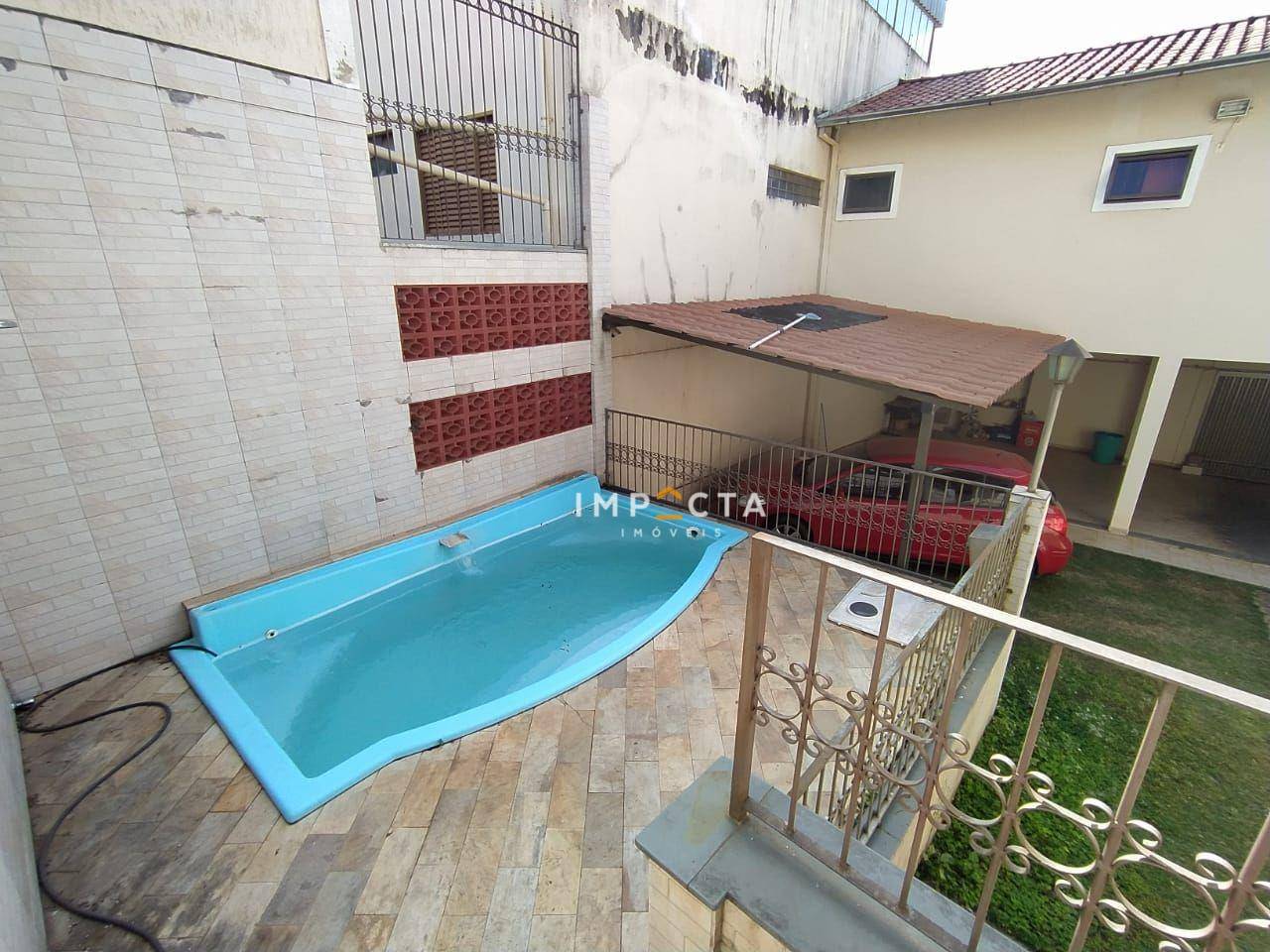 Casa à venda com 4 quartos, 420m² - Foto 7