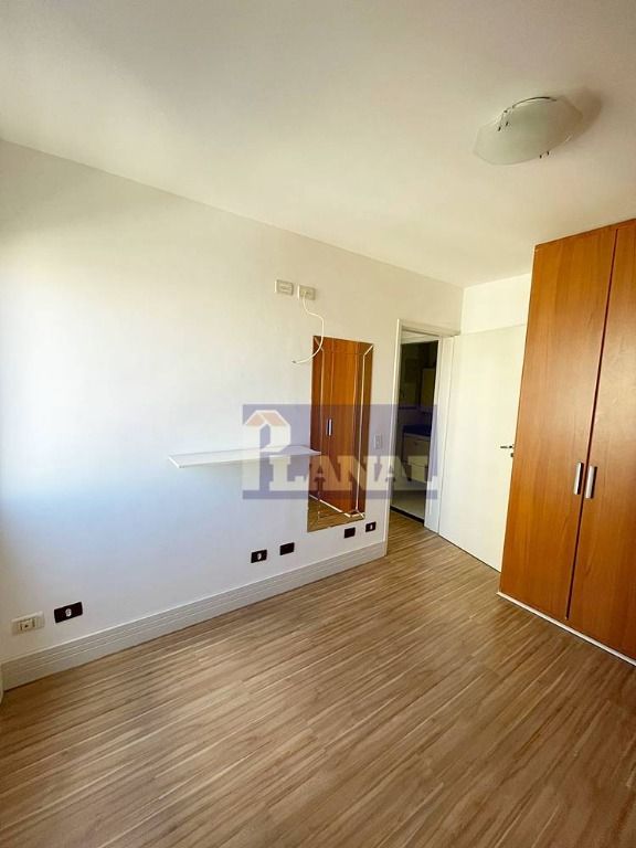 Apartamento à venda com 2 quartos, 60m² - Foto 4