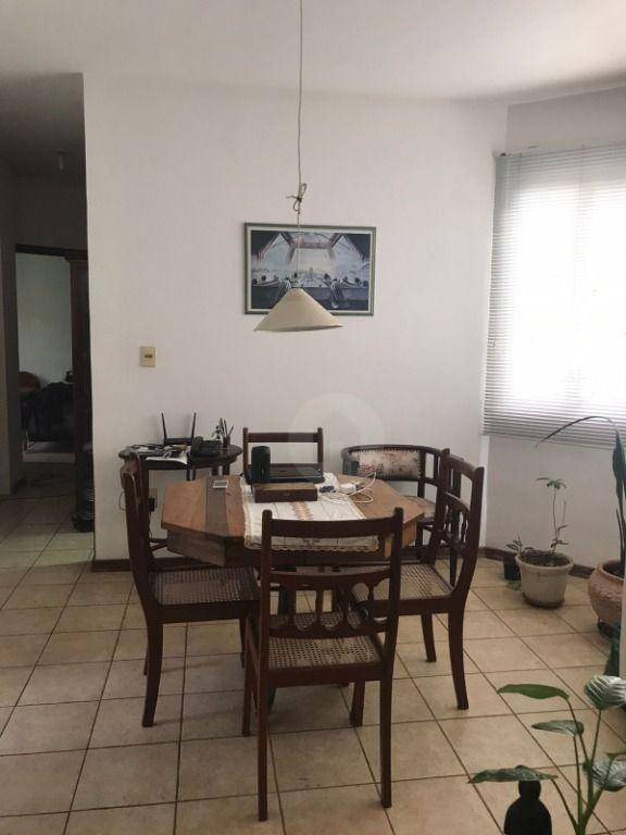 Apartamento à venda com 2 quartos, 75m² - Foto 1