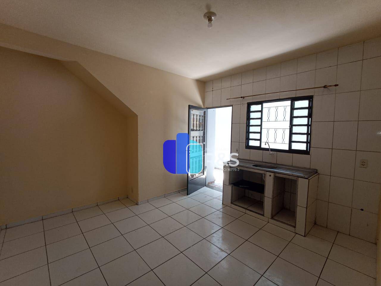 Casa para alugar com 1 quarto, 35m² - Foto 1