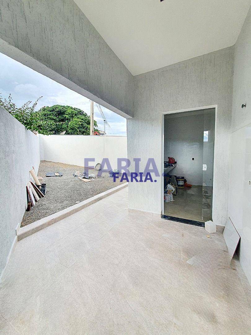 Casa à venda com 3 quartos, 85m² - Foto 3