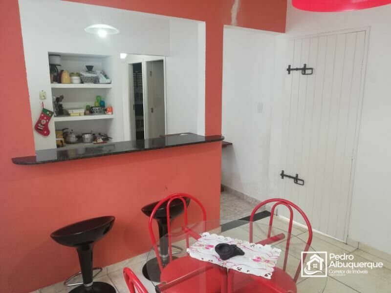 Casa à venda com 2 quartos, 80m² - Foto 5