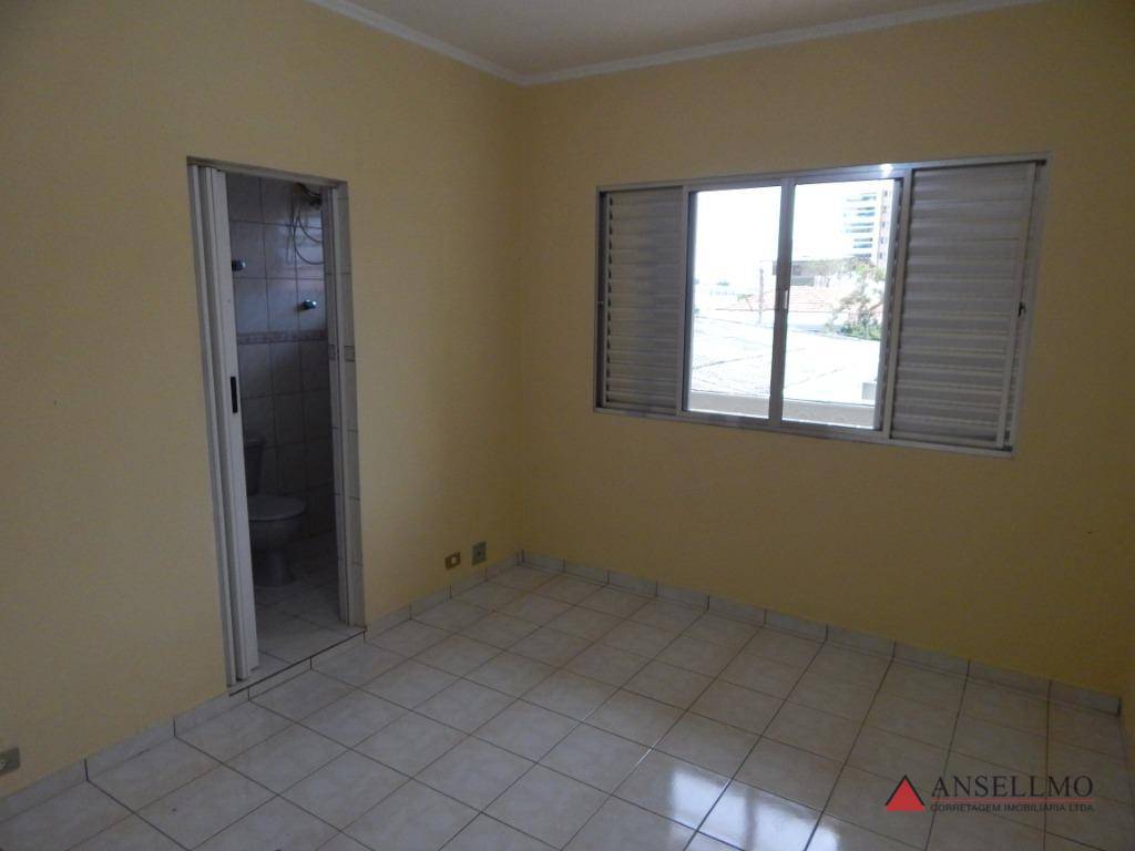 Casa para alugar com 4 quartos, 270m² - Foto 43