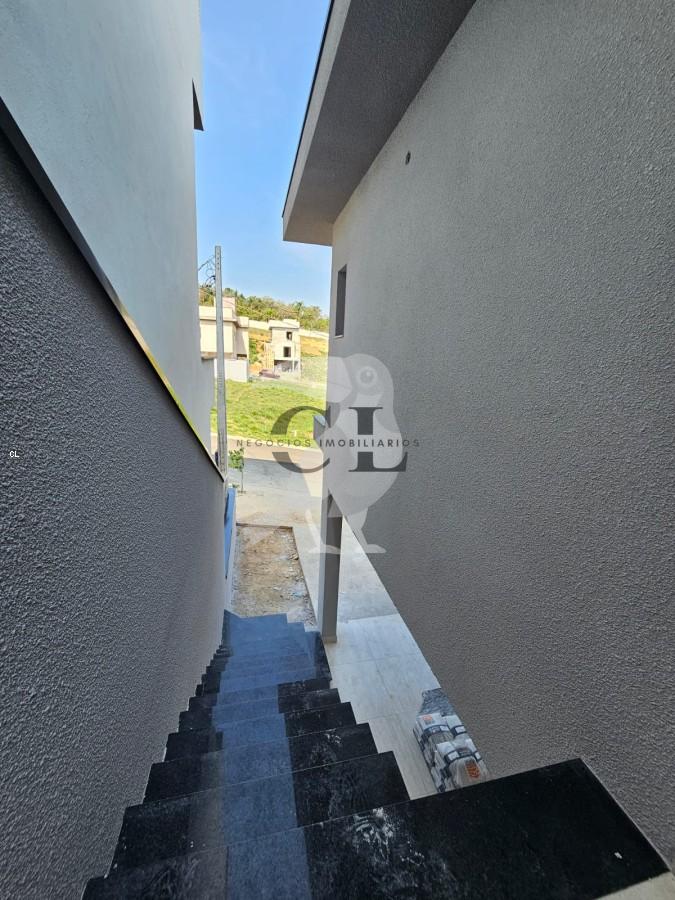 Casa à venda com 2 quartos, 140m² - Foto 10