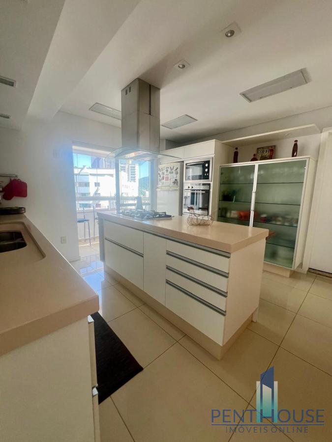 Apartamento à venda com 3 quartos, 279m² - Foto 16