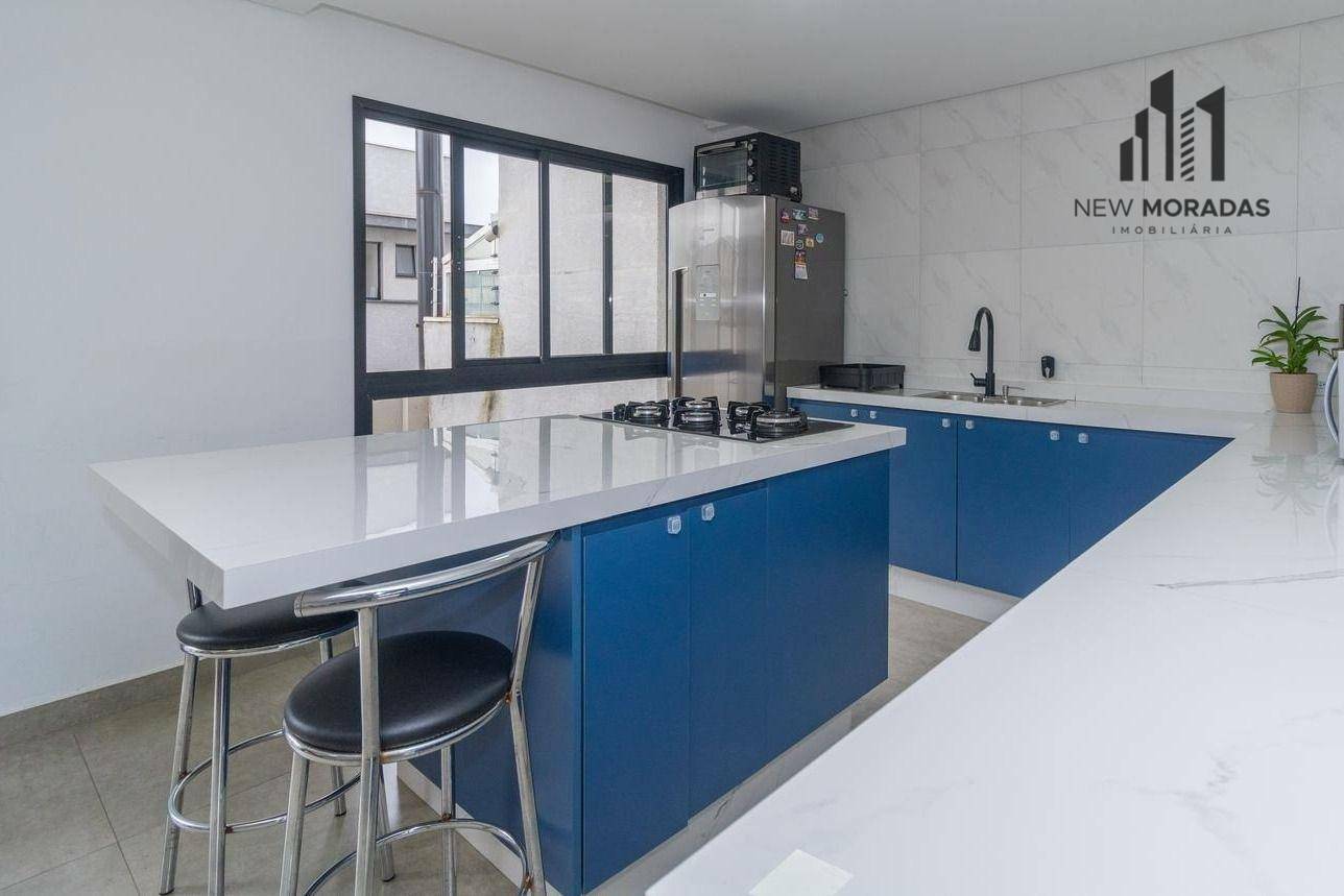 Sobrado à venda com 3 quartos, 232m² - Foto 4