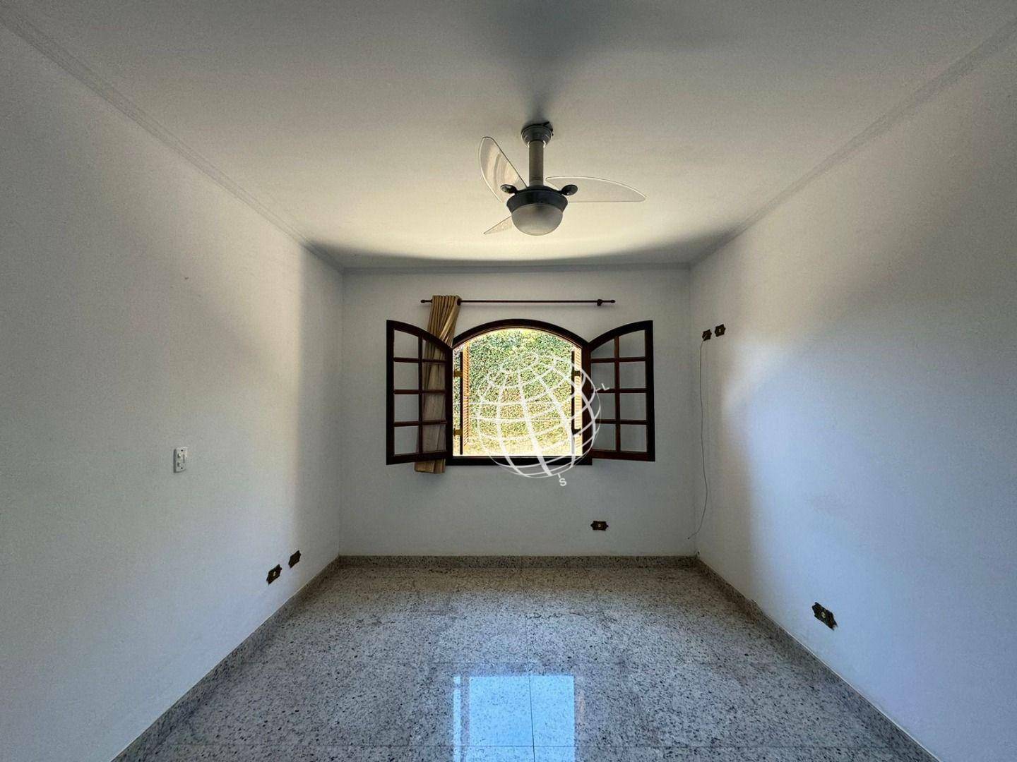 Casa de Condomínio à venda com 4 quartos, 500m² - Foto 29