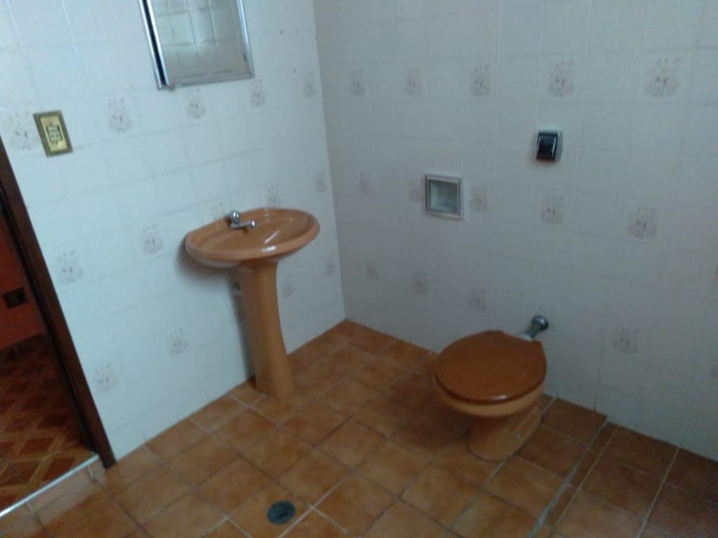 Casa para alugar com 1 quarto, 80m² - Foto 8