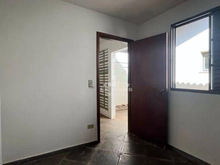 Casa para alugar com 3 quartos, 195m² - Foto 21