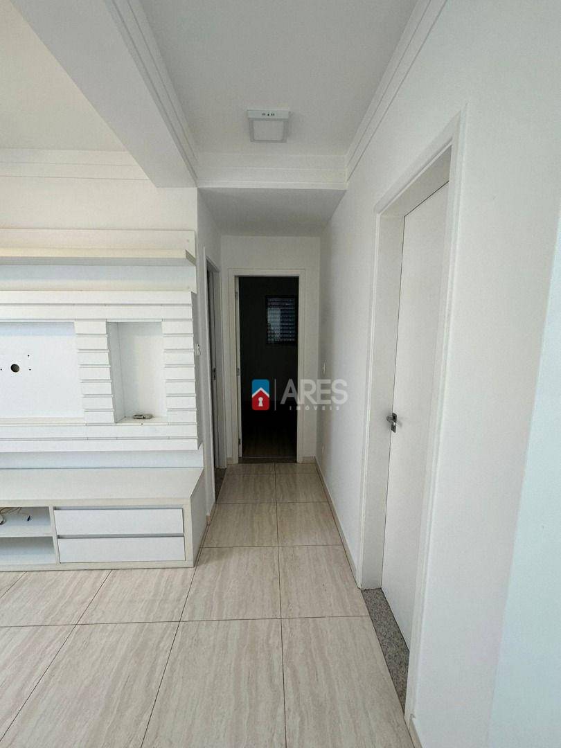 Apartamento à venda com 2 quartos, 68m² - Foto 2