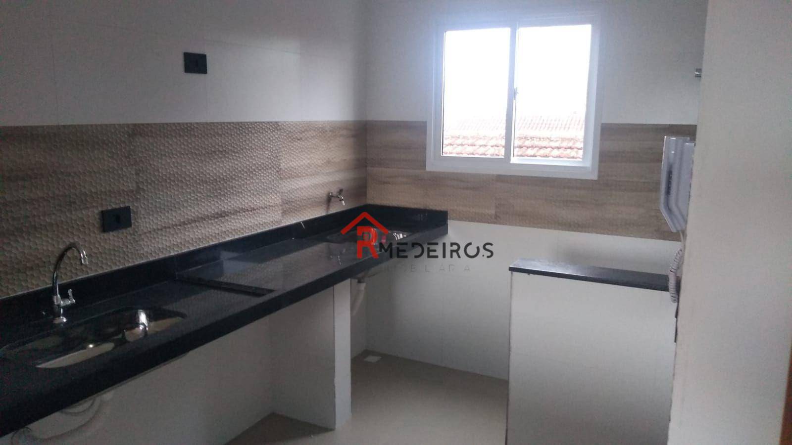 Casa à venda com 2 quartos, 100m² - Foto 5