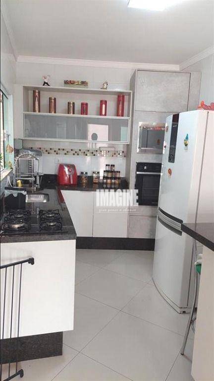 Sobrado à venda com 2 quartos, 68m² - Foto 7