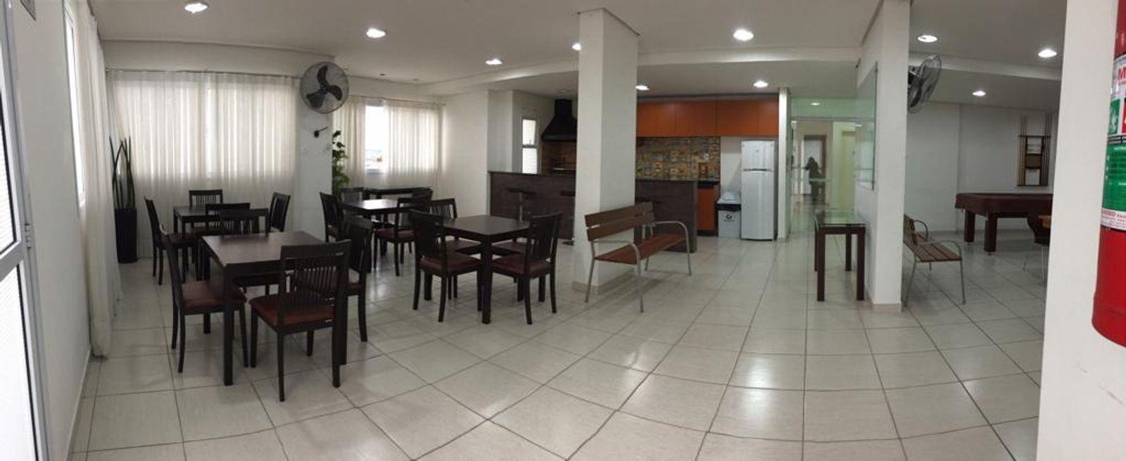 Apartamento à venda com 3 quartos, 69m² - Foto 2