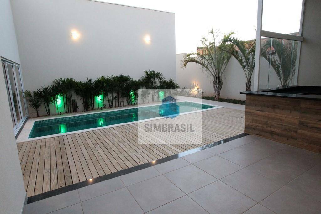 Casa à venda com 4 quartos, 350m² - Foto 18