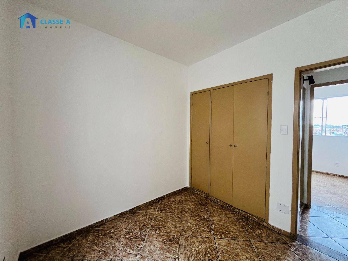 Apartamento à venda com 3 quartos, 105m² - Foto 7