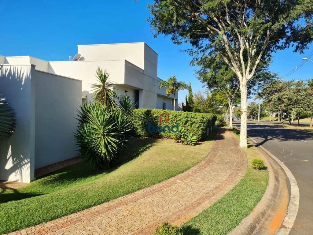 Casa de Condomínio à venda com 3 quartos, 223m² - Foto 4