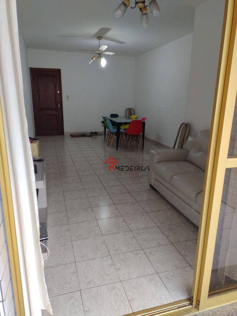 Apartamento à venda com 3 quartos, 133m² - Foto 3