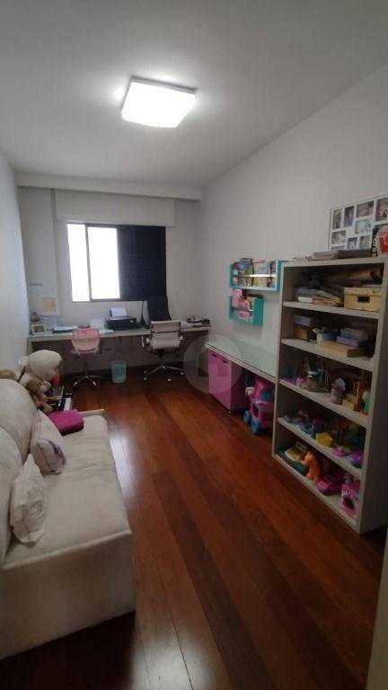 Apartamento à venda com 3 quartos, 170m² - Foto 23