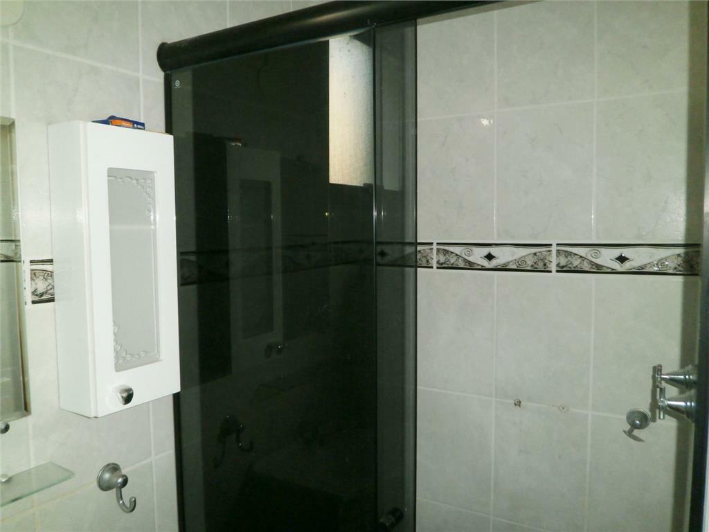 Apartamento à venda com 2 quartos, 64m² - Foto 12