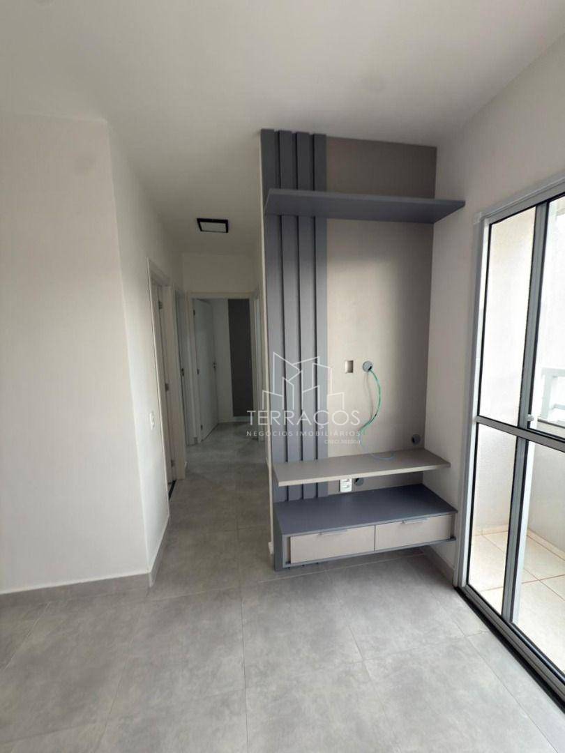 Apartamento à venda e aluguel com 3 quartos, 54m² - Foto 1