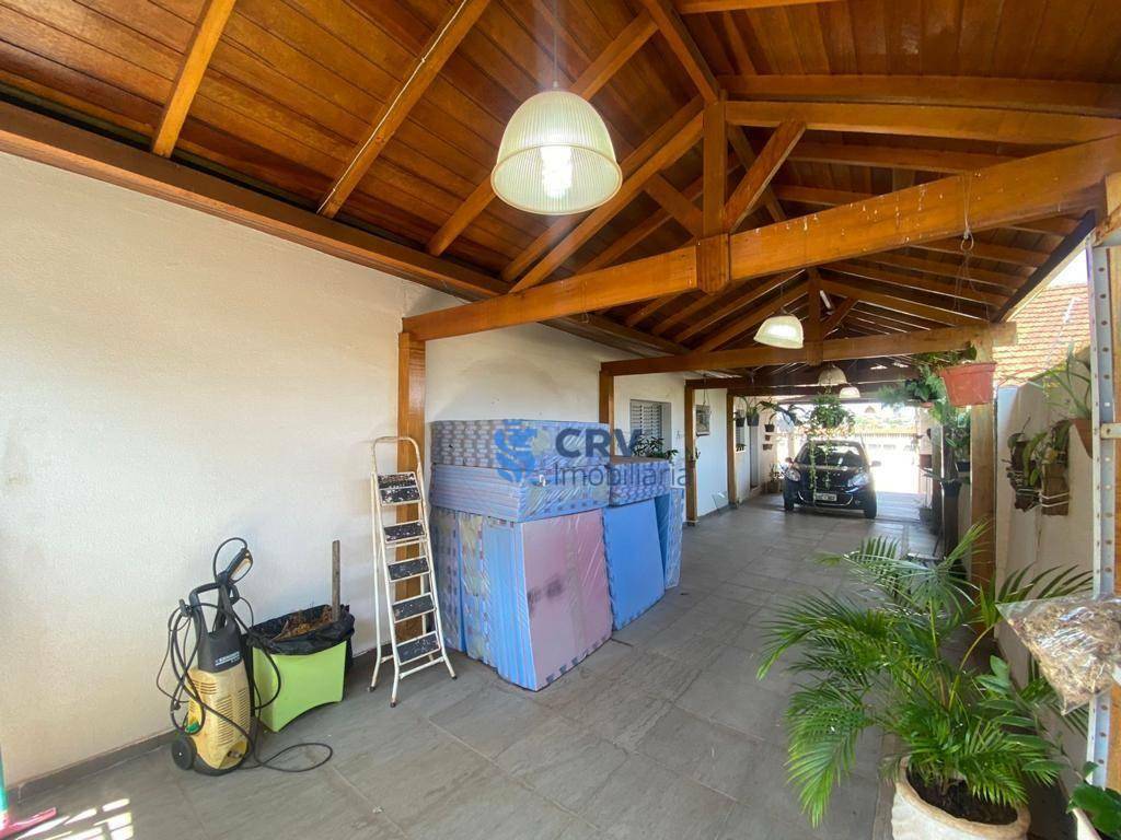 Casa à venda com 4 quartos, 300m² - Foto 20